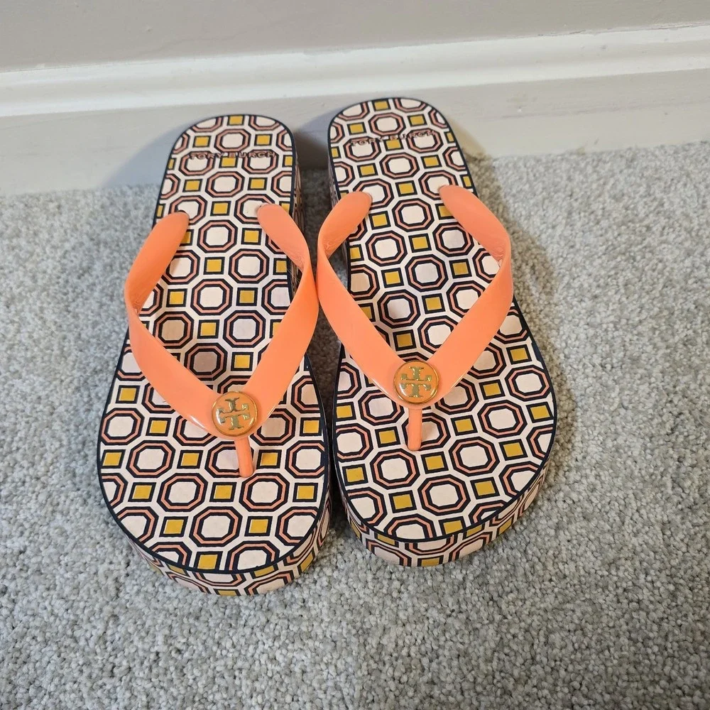Tory Burch Cutout Curved Wedge Flip‎ Flops Fresh Melon Ballet Pink Octagon Used